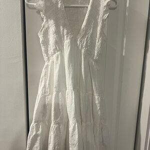 Women’s white casual dress